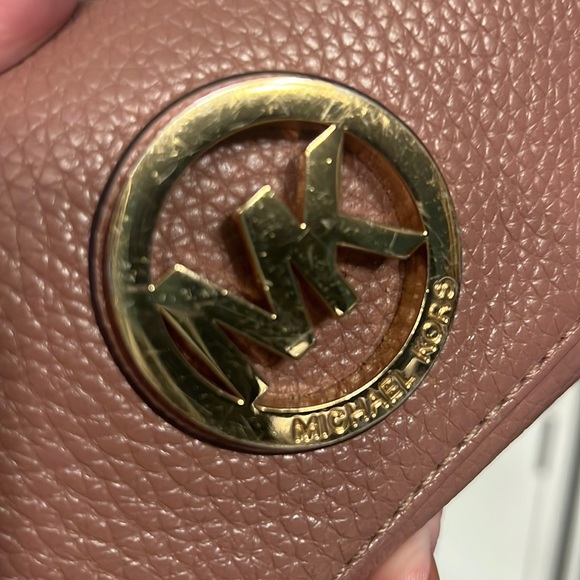 Michael Kors Wallet Dusty Rose in color - Picture 2 of 8